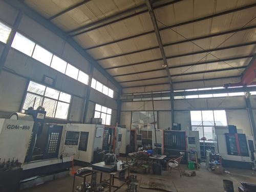 東環(huán)路機(jī)械廠誠聘加工中心及車工，并開展照明設(shè)備批發(fā)業(yè)務(wù)